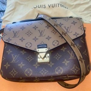 Louis Vuitton pochette Métis reverse monogram crossbody bag